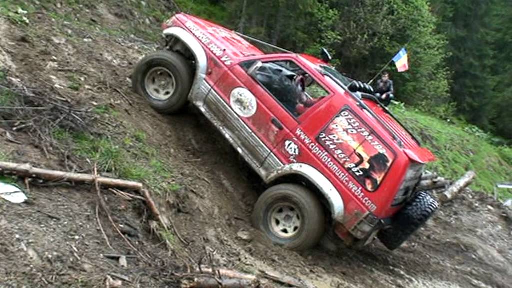 OFFROAD APUSENI DESCOPERA ROMANIA 4X4 MONUMENTUL LUI HOREA 19.05.2012