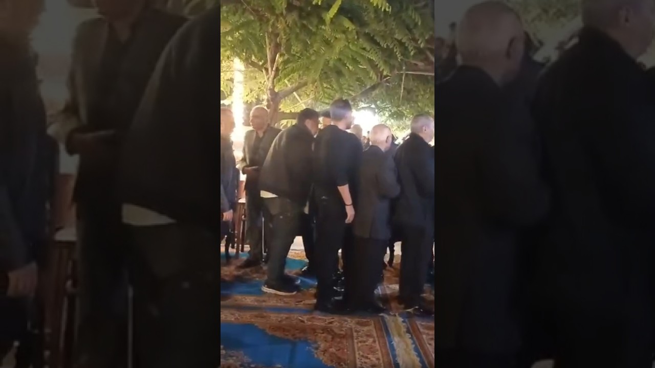 أنت أخونا وصاحب واجب.. كهربا نجم الأهلي وأشرف زكي ومحمد رياض يواسون حمادة هلال في عزاء حماه