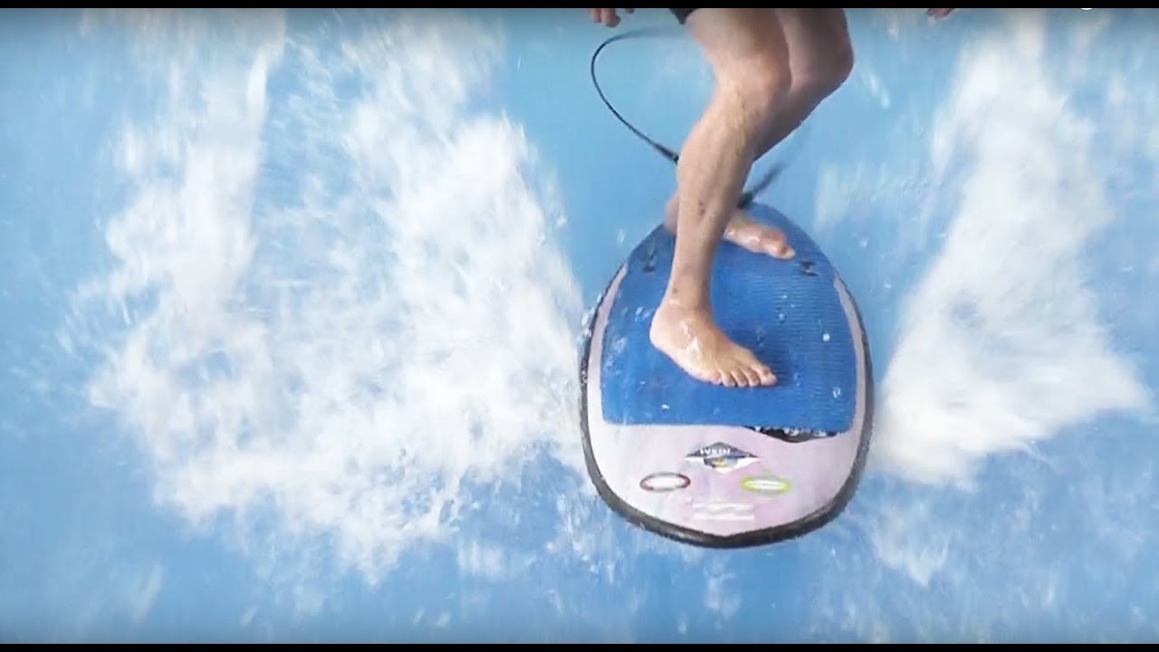 Surfen in der Jochen Schweizer Arena bei München