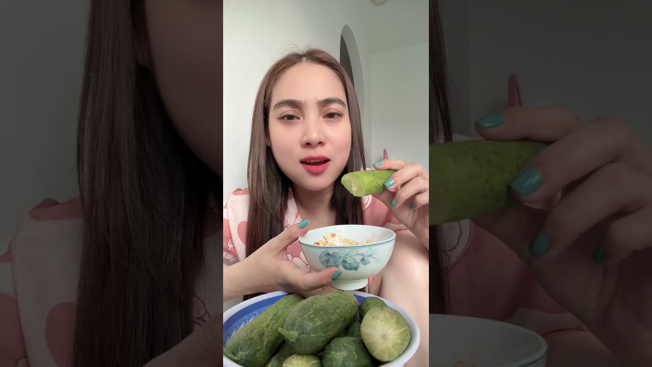 &Uacute;t Nhỏ Ngọc H&acirc;n Mukbang Thời Tuổi Thơ V&agrave; C&aacute;i Kết || Cả Nh&agrave; Xem Vui follow Đăng K&yacute; K&ecirc;nh Ủng Hộ Nh&eacute;