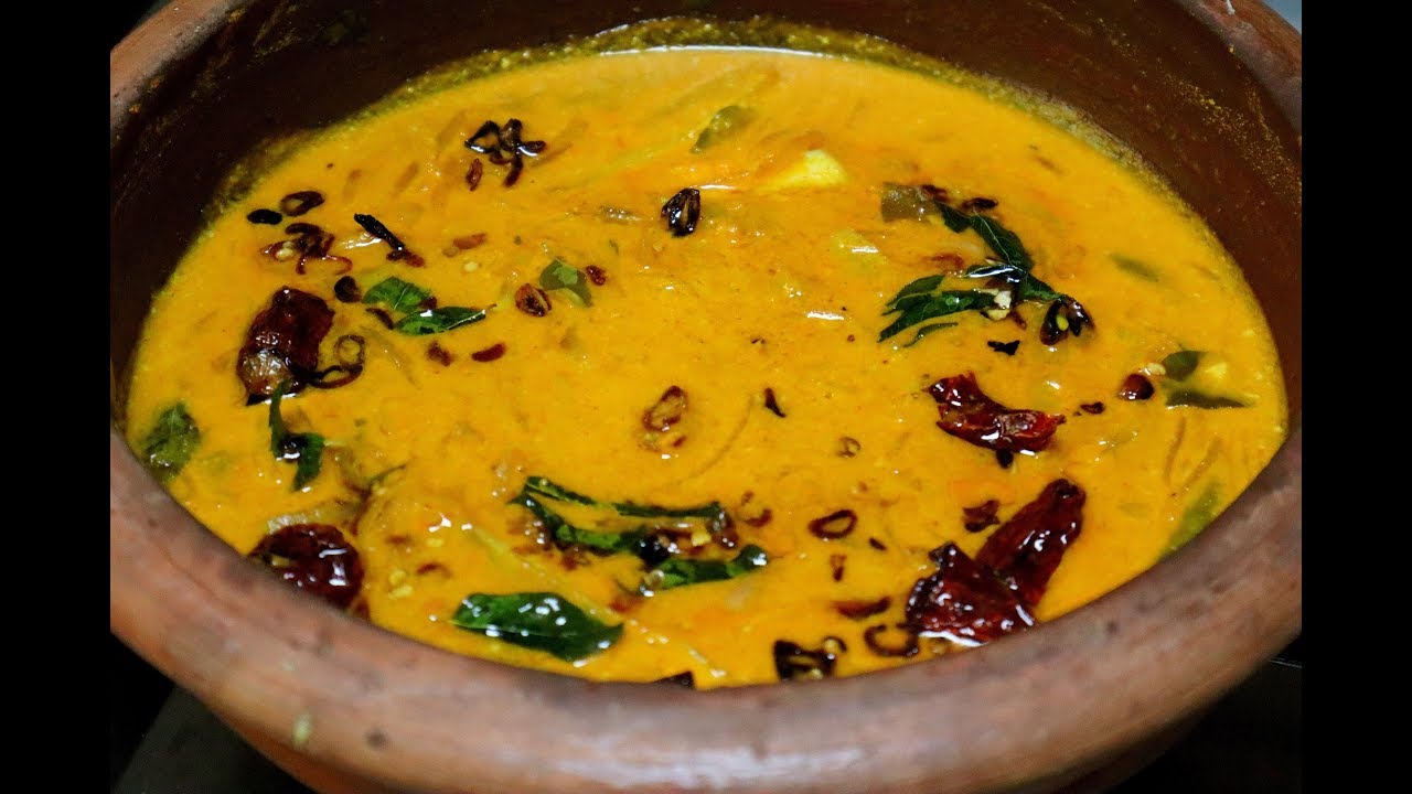അങ്കമാലി  മാങ്ങാകറി / Angamaly Special Raw mango curry / Manga curry