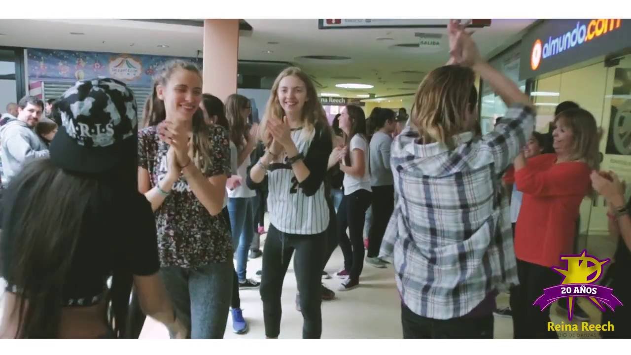 FLASH MOB REINA REECH TRAILER