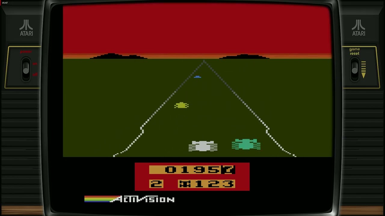 Enduro (Atari 2600) Gameplay | Classic Activision Endurance Racing Game (1983)