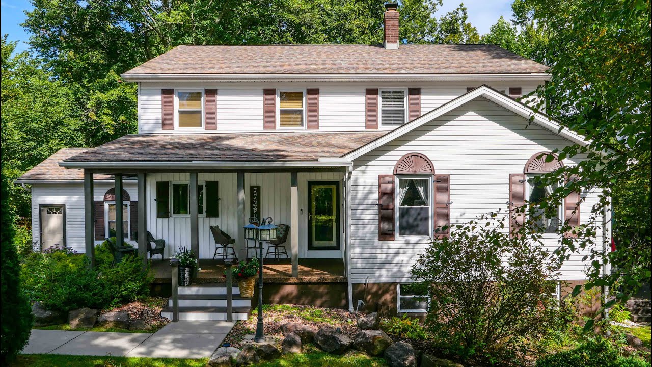 17808 Nash Rd, West Farmington, Ohio