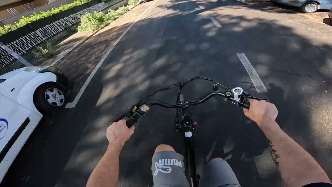 Touroll J1 PRO la ebike performante ma estremamente leggera e maneggevole! 
