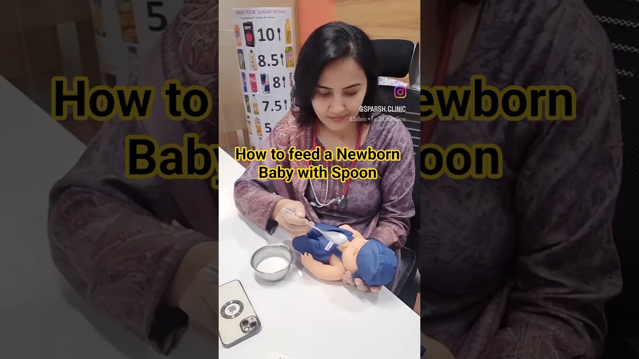 SPOON FEEDING A BABY: THE CORRECT METHOD #babycare #baby #health #milk #viral #ytshorts #healthy