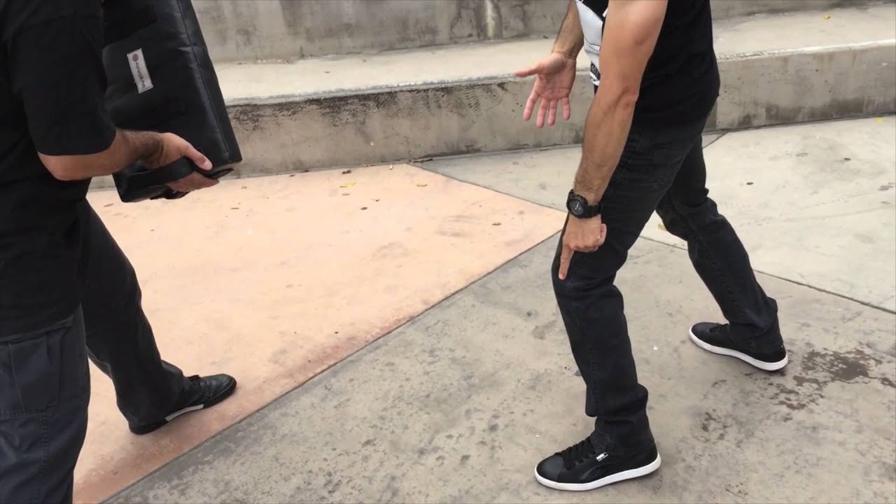 Krav Maga Unyted Yellow Belt (round kick)