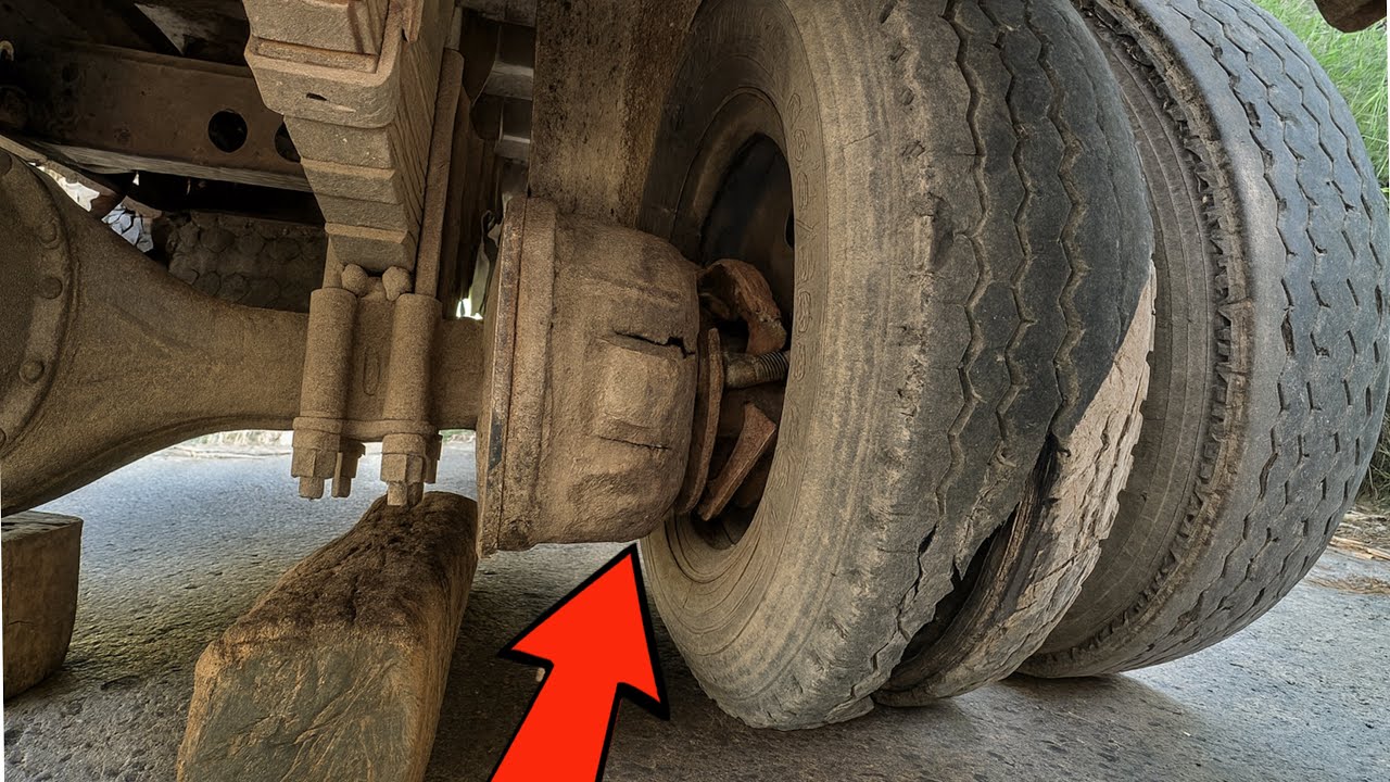 Truck Hub Completely Damaged Full Repair & Restoration On Road 