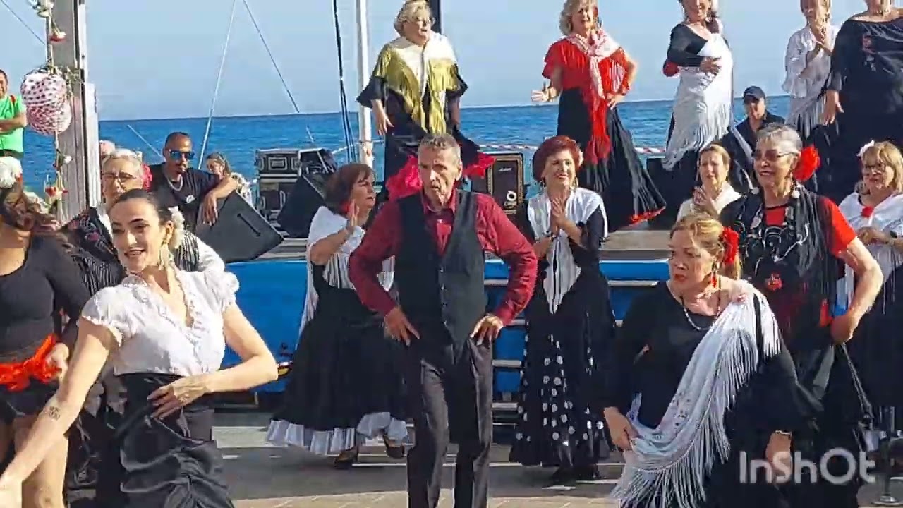 Sevillanas en Cala de Finestrat   Abril 2025 Historias de Annes y Marcos en Benidorm y alrededores