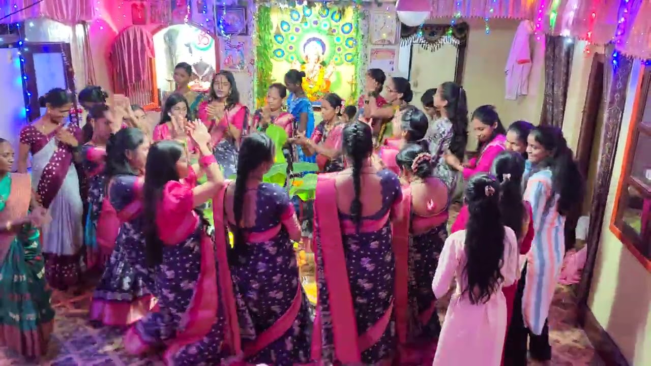 जlसवंतीच्यl फुलात मला गणपती दिसा ग मला....