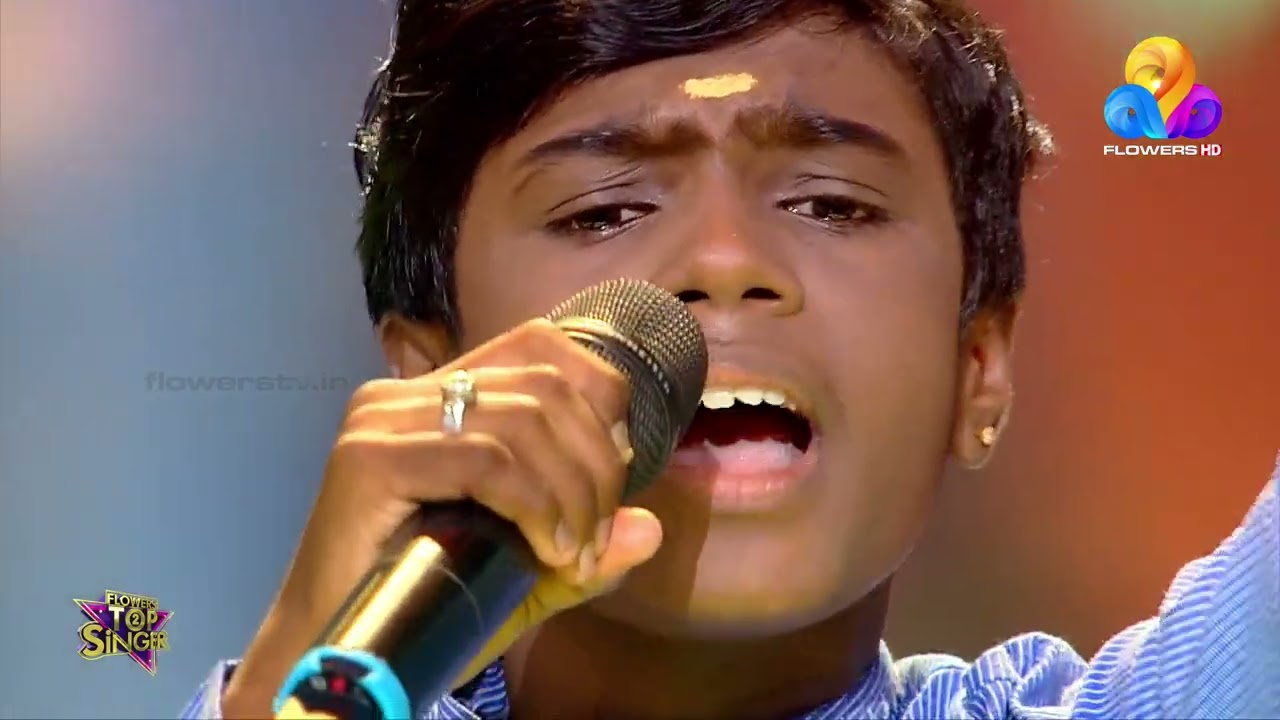 ഗാനവേദിയെ സംഗീത സാന്ദ്രമാക്കിയ പ്രകടനവുമായി ശ്രീഹരി....
