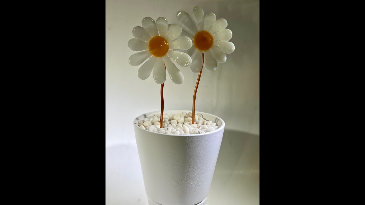 Fused Glass Daisies with Pam Jacobson