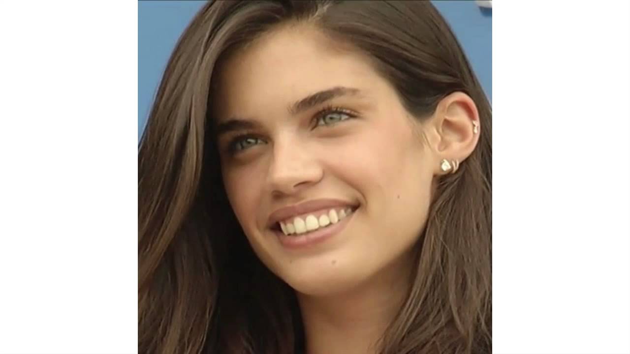 Sara Sampaio model - #2