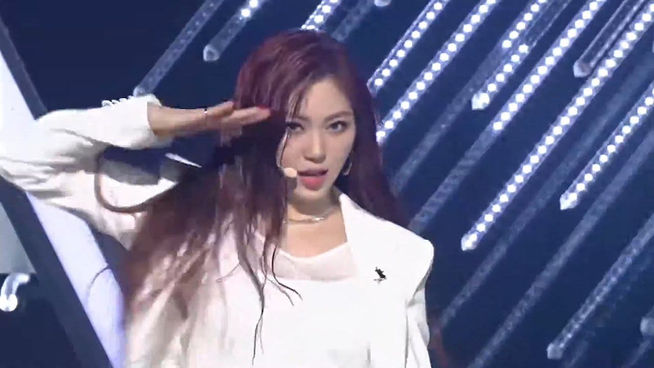 CLC (씨엘씨) - HELICOPTER | Stage mix (교차편집)