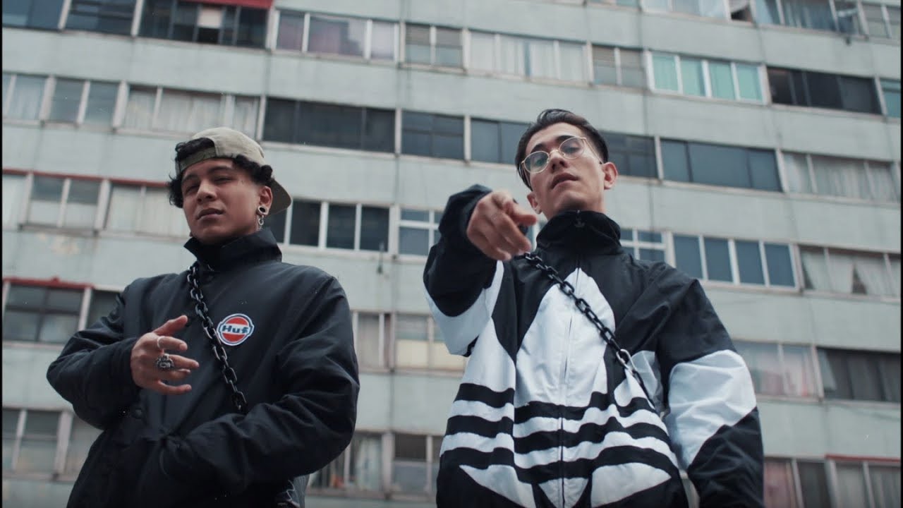 Robot95 Ft. Big Soto - Es que Tú (Video Oficial)