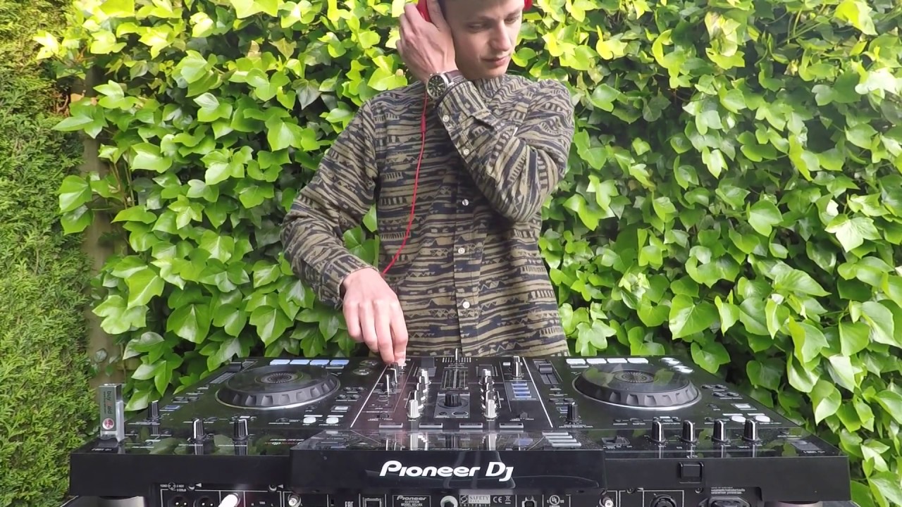 Risorius Presents Garden Sessions: HOUSE #1