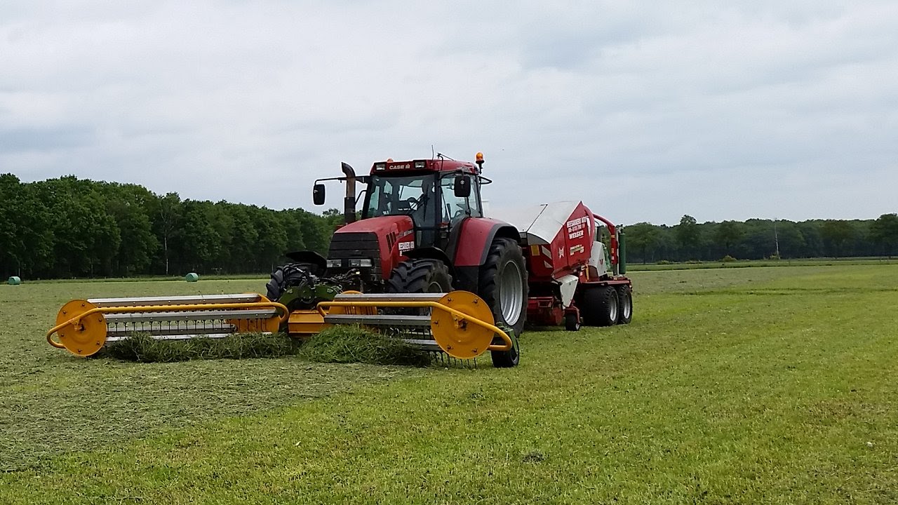 ELHO V-TWIN 600 in combinatie met een WELGER / Lely pers-wikkelcombinatie Trekkerweb