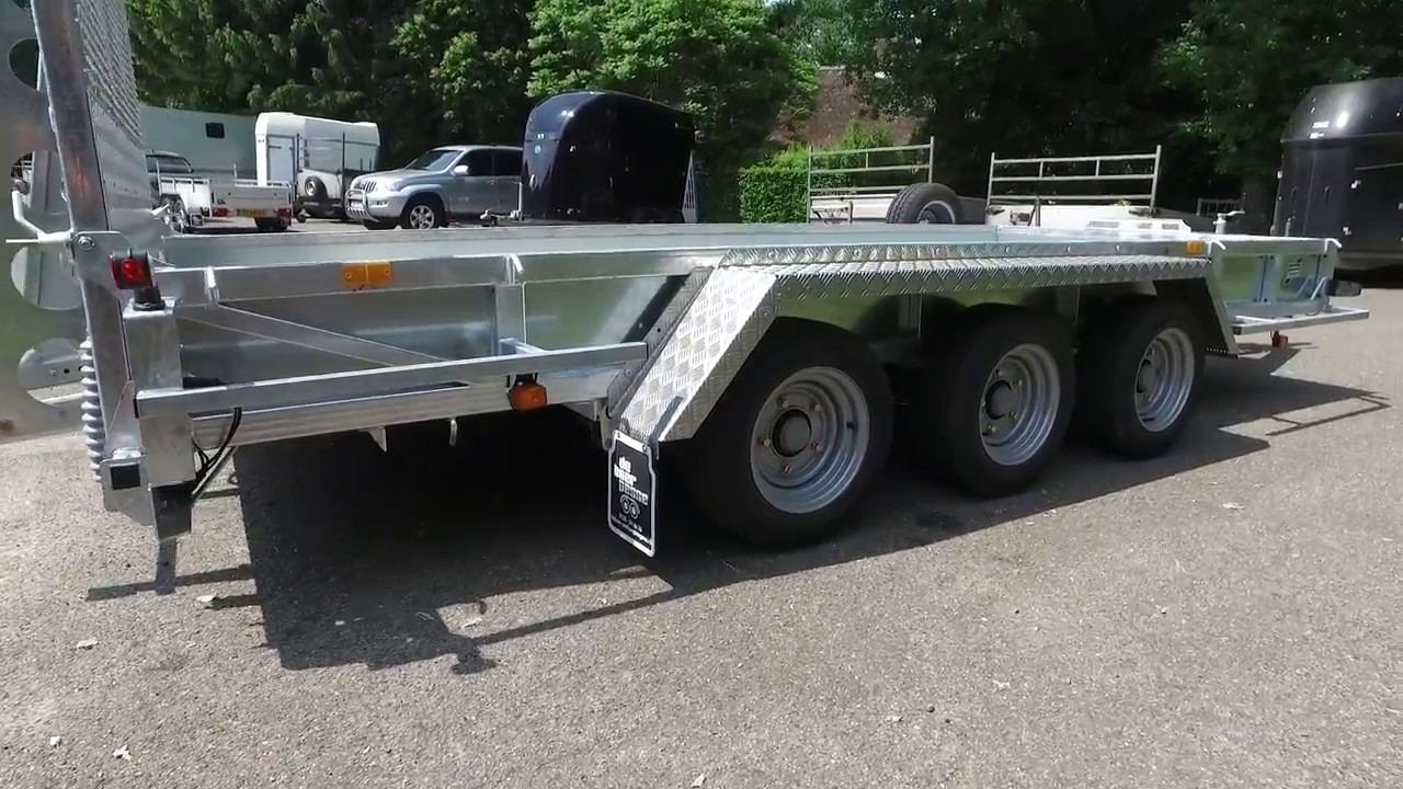 Ifor Williams GP 146-3 machine transporter