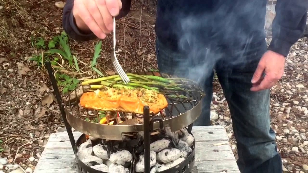 Smoked Salmon with Asparagus - Outdoor Cooking with Al