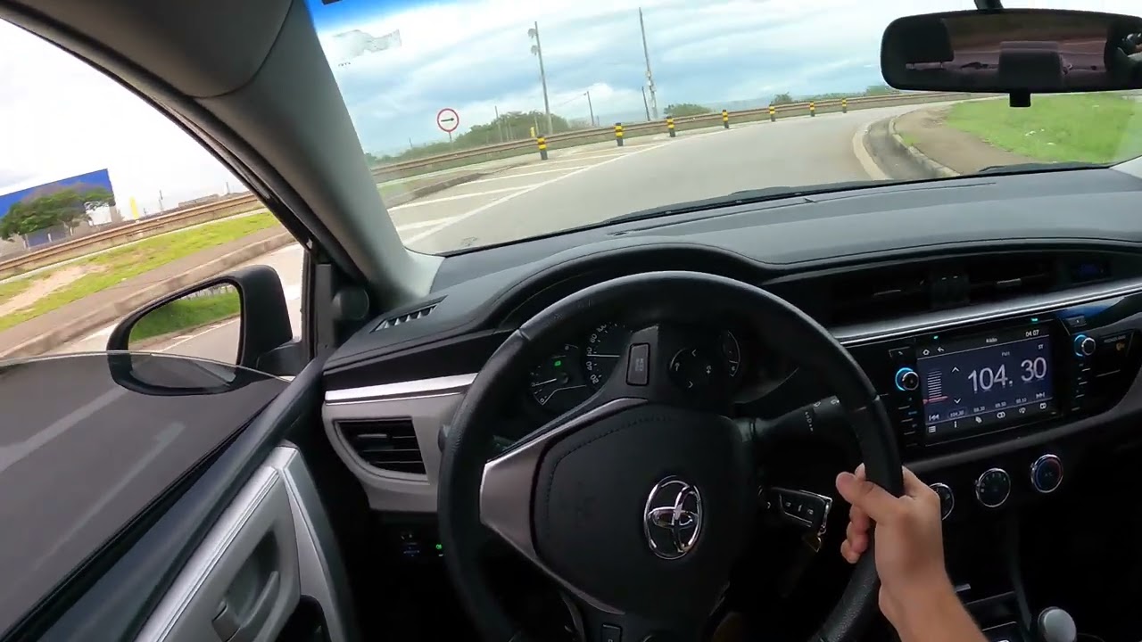 TOYOTA COROLLA 1.8 ACELERANDO ANDA MUITO