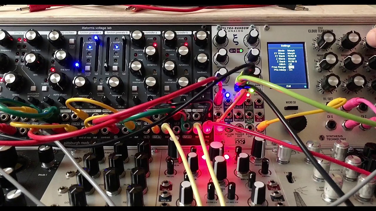 &ldquo;Space Sounds&rdquo; with Voltage Research Laboratory, SSF URA and E352