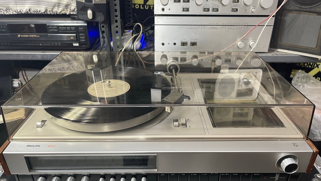 Philips 802 Turntable With AmpliTuner Price In Hindi 9811204032 / 9717618838 Available For Sale