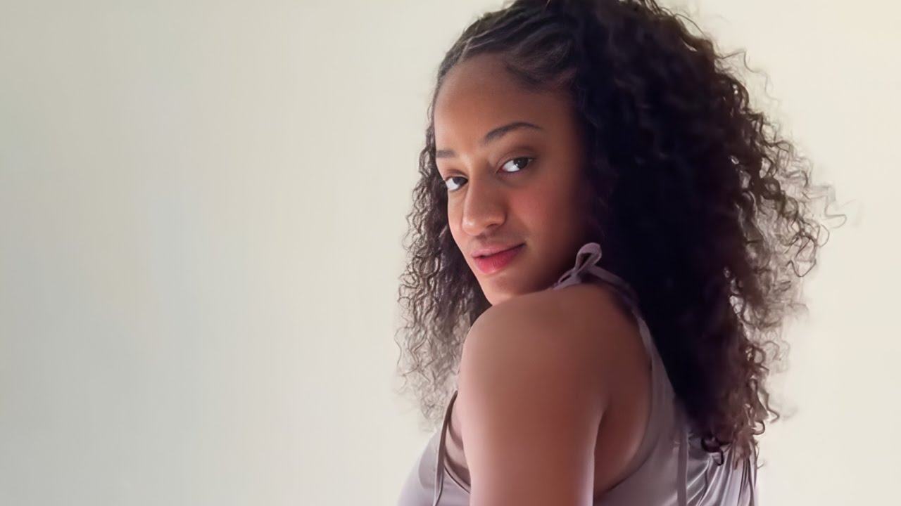 The Inspiring Rise of Curvy Model Lisettrey | Full Biography & Journey