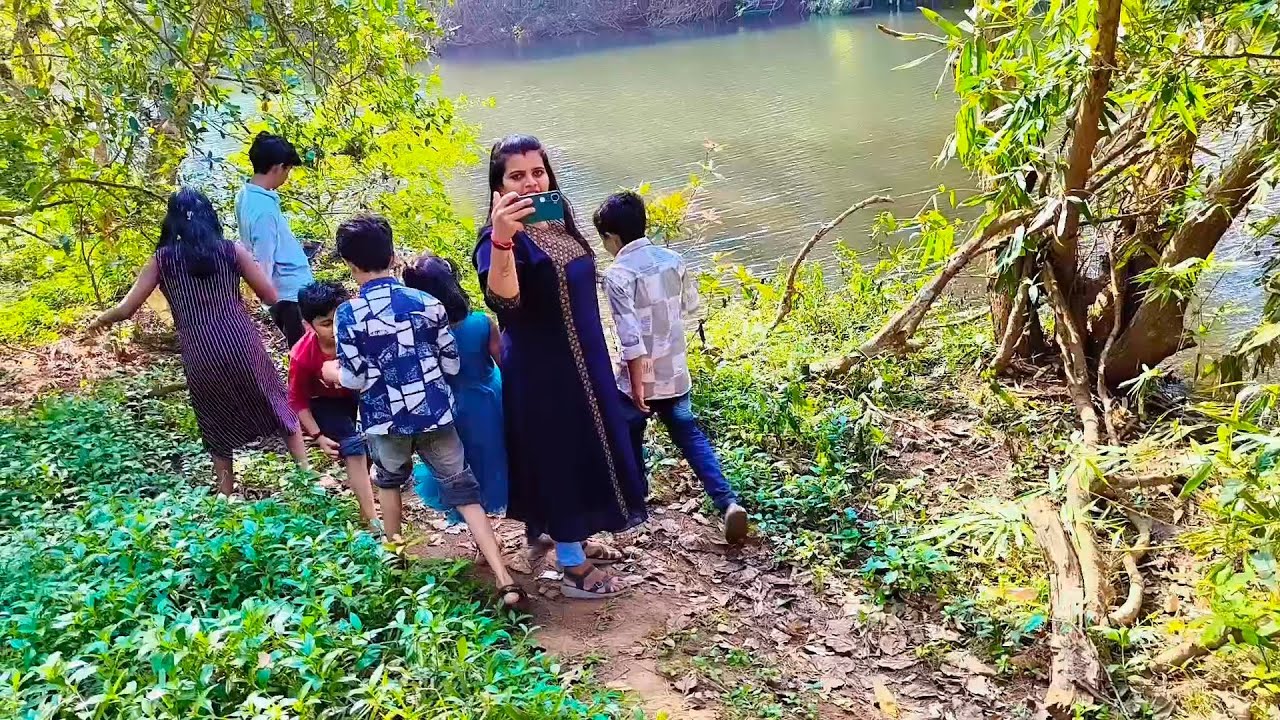 എല്ലാവരും കൂടി വണ്ണാത്തിപ്പുഴയുടെ തീരത്ത് ഇത്തിരി നേരം😍😍😍😍😍