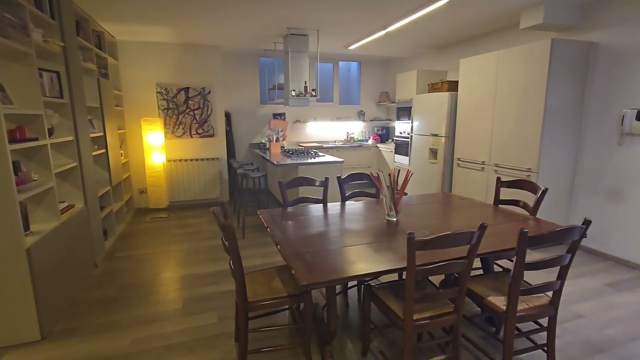 UBOLDO (VA) VENDESI VILLA BIFAMILIARE - PARTE TAVERNA E BOX
