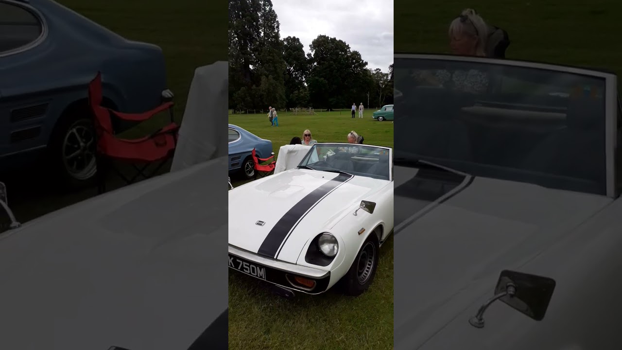 A JENSON HEALEY EXHIBITED AT NEWBY HALL HISTORIC VEHICLE RALLY IN 2024.