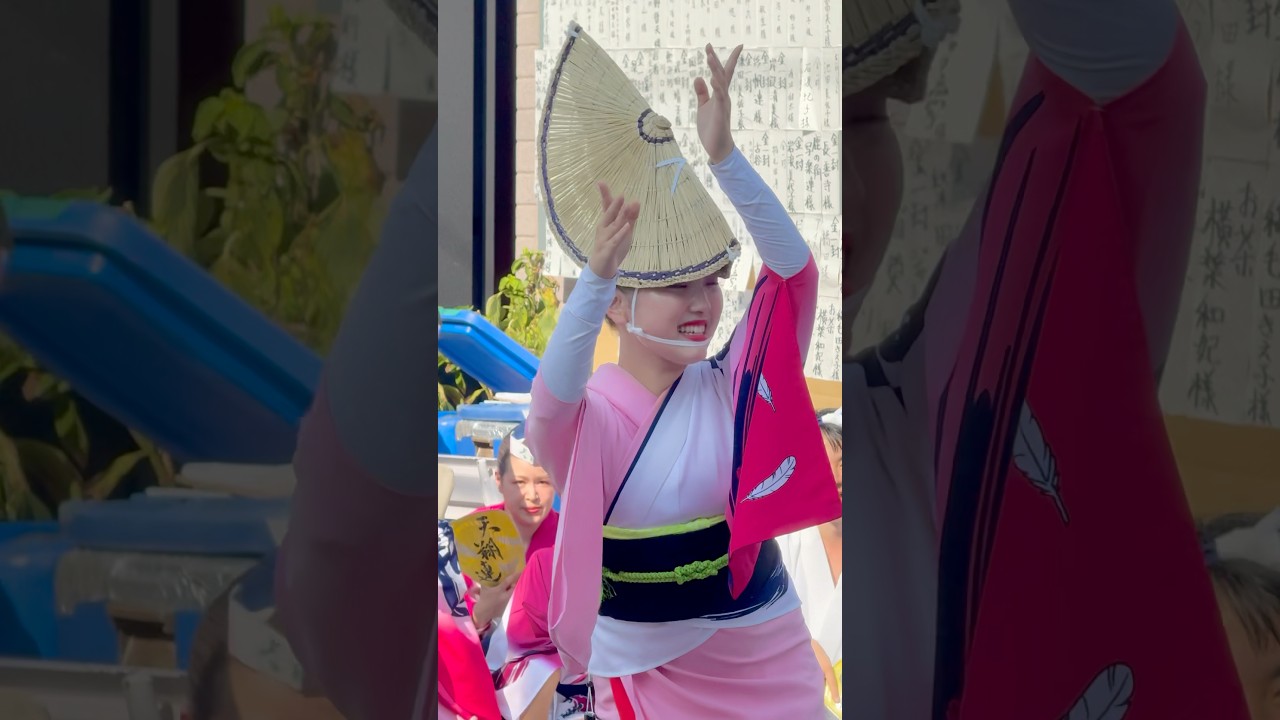 【高円寺阿波おどり2025】 天翔連 女踊り＆黒法被＆浴衣踊りの女性4人の絡み！東京天水連 本部前 の和やかな輪踊りのひと時  #高円寺阿波おどり #高円寺 #阿波踊り #阿波おどり #祭り