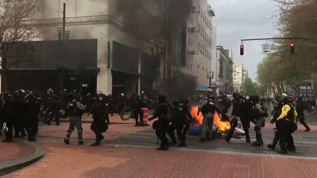 Protesters set fires during May Day march in Portland