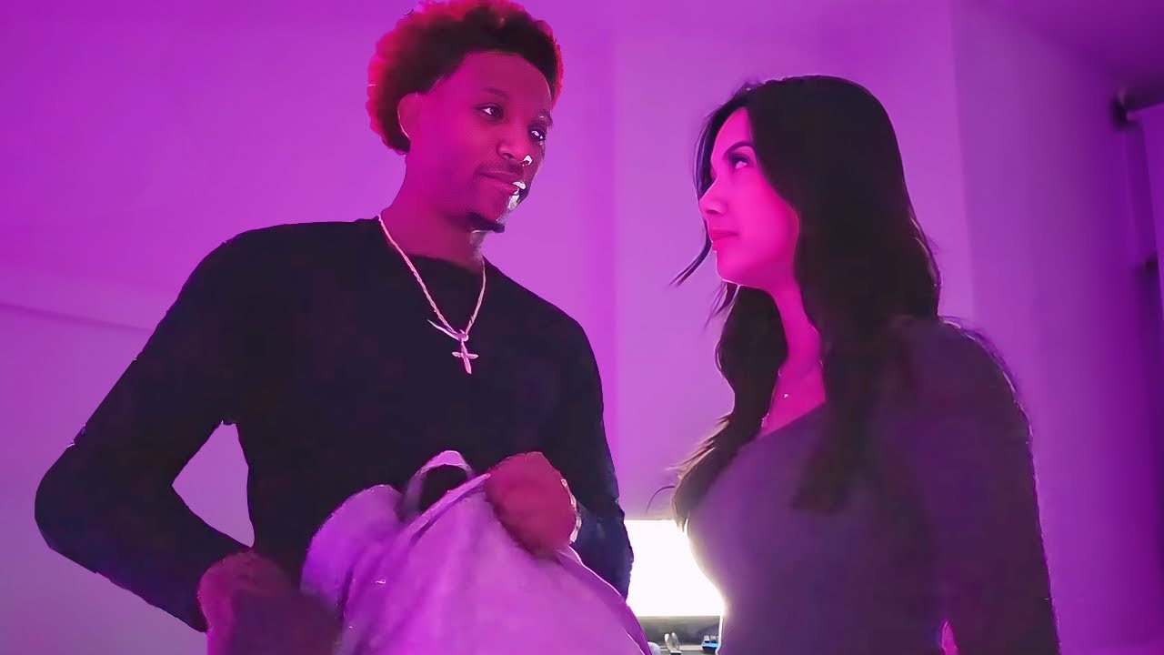 Silky Goes To His Girlfriend's House..