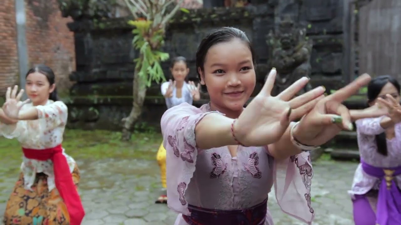 Sanggar Tari Bali Saraswati KPB Purantara Yogyakarta