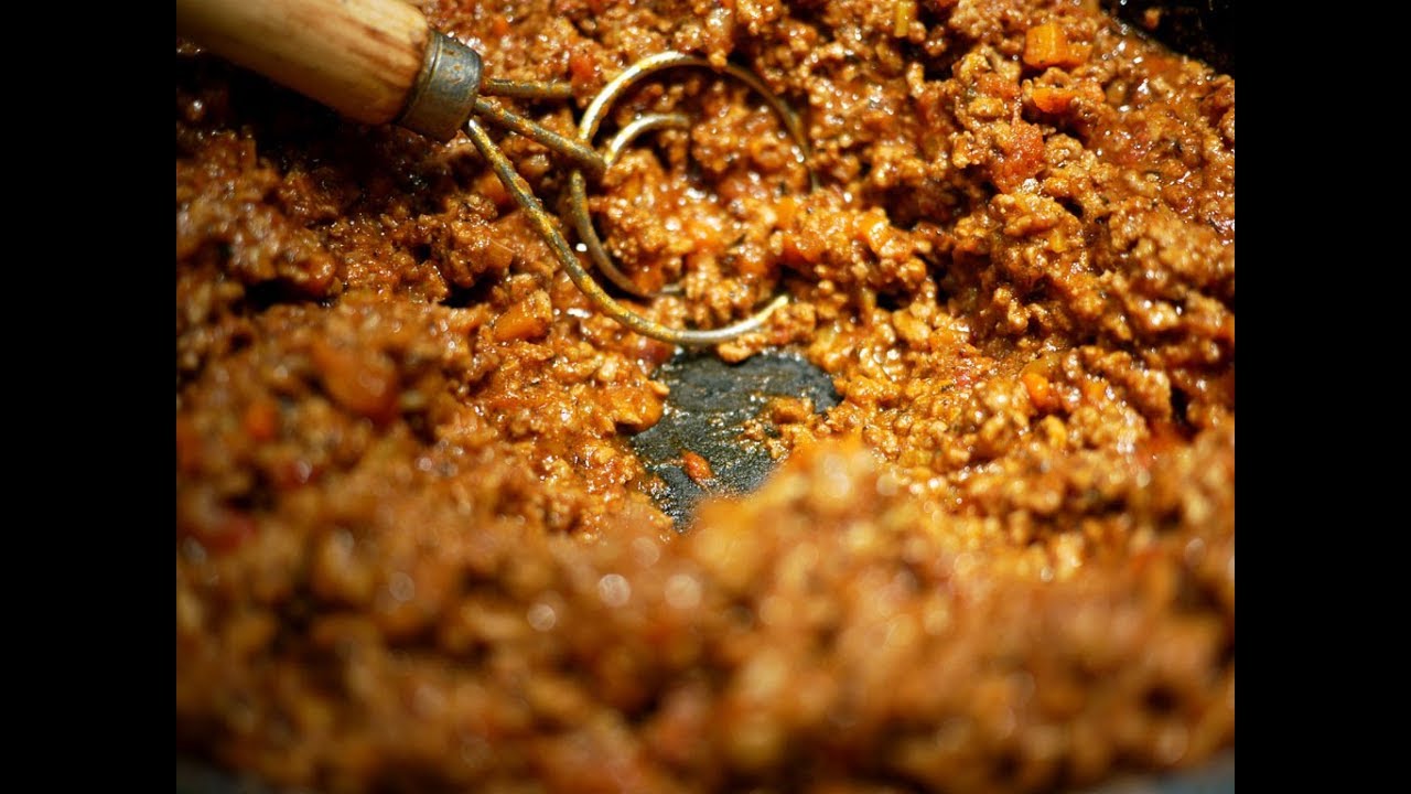 Ragu bolognese med pasta - banankage  - brocolisalat - Kvalimad Live Cooking Stream