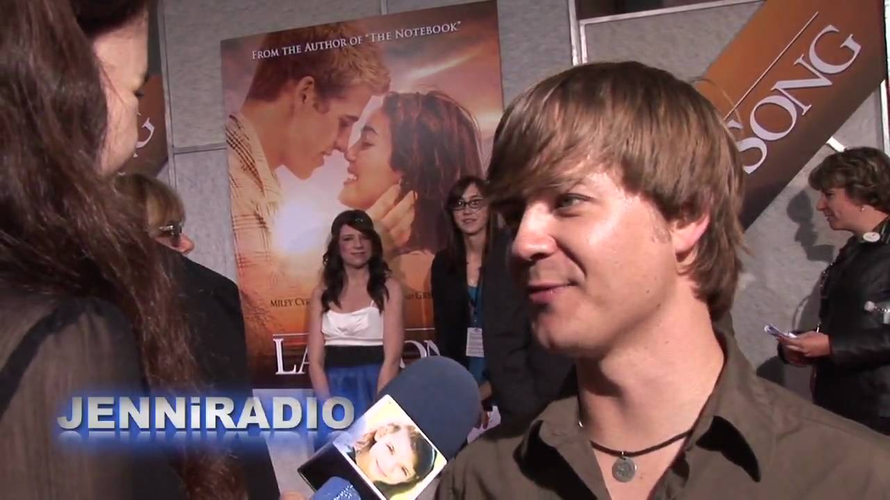 The Last Song Premiere by Jennifer Smart