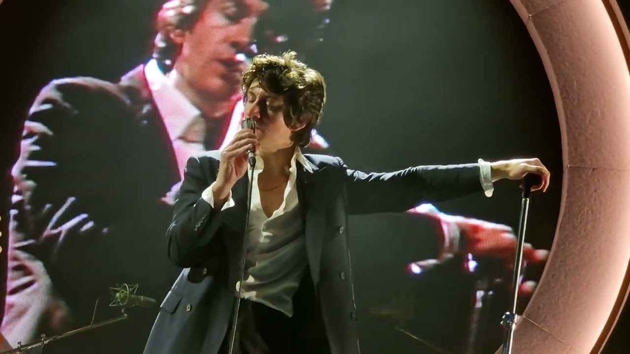 There'd Better Be a Mirrorball 🎻🎻 // 2023-10-17 Arctic Monkeys, 3Arena, Dublin // Strangeloving