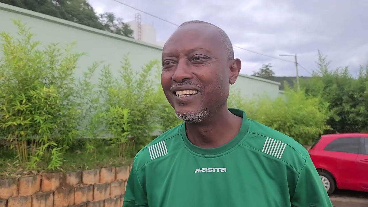 Umva umukoro Shyaka wa kiyovu sports  ahaye  umujyi wa kigali kubijyanye no kuvanga amakipe atatu.