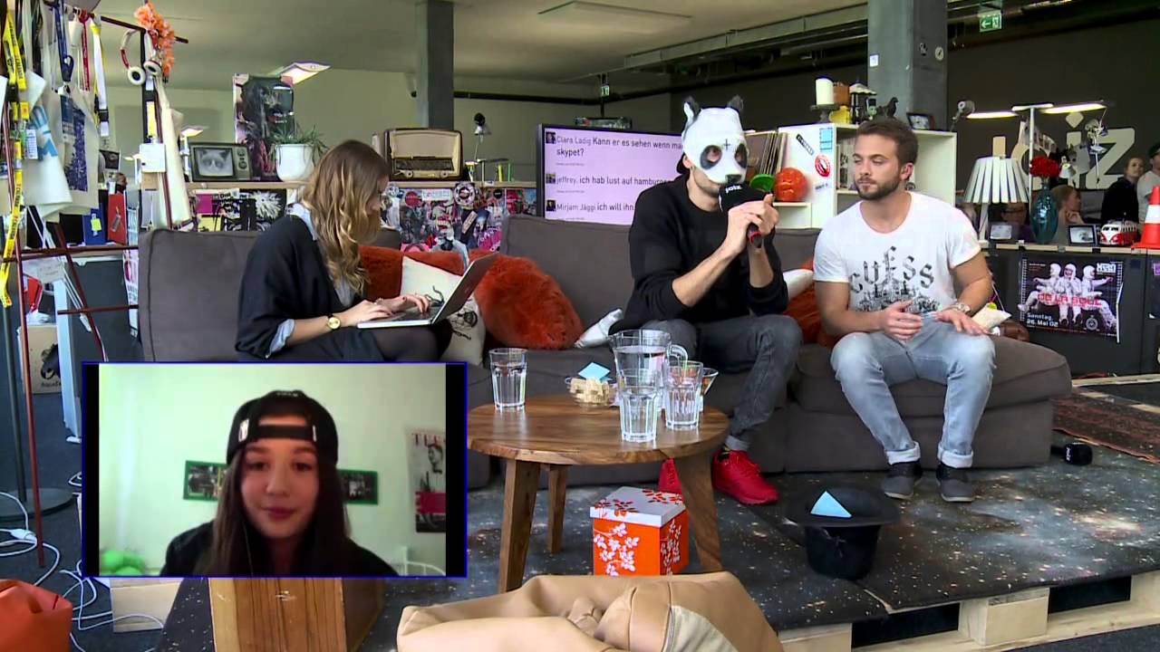 Cro umarmt Fan (4/10)