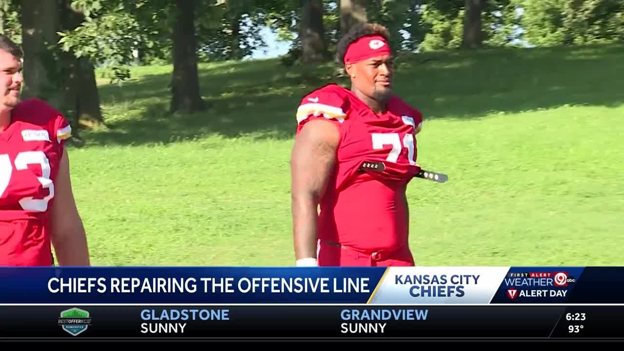 Rookie left tackle Josh Simmons hopes to play part in rebuilding offensive line