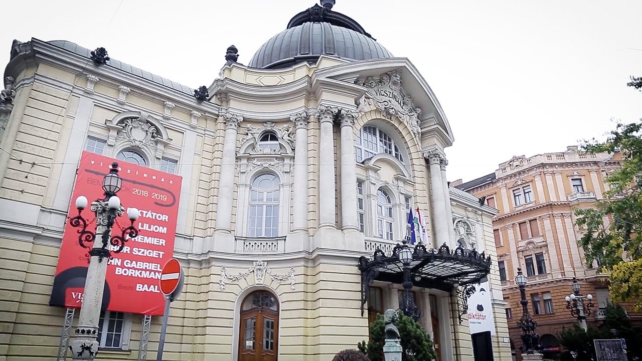 Stadtrundfahrt für zwei Donau-Dental-Patienten entlang des Großen Rings von Budapest