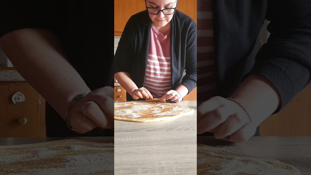Μαγικά ρολακια κανέλας Νηστίσιμα!!!!!! Cinnamon Rolls!!!!! Σκέτος Αφρός!!!! απλά τέλεια γεύση!!!!!