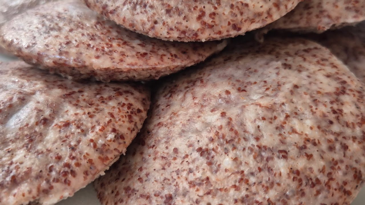 Nutritious and healthy ,soft and squishy ragi idlis.
