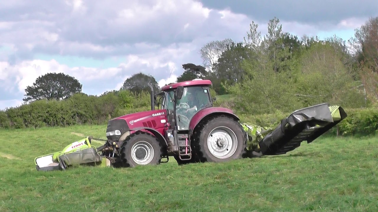 Silage 2019 Case Puma & Claas Mowers