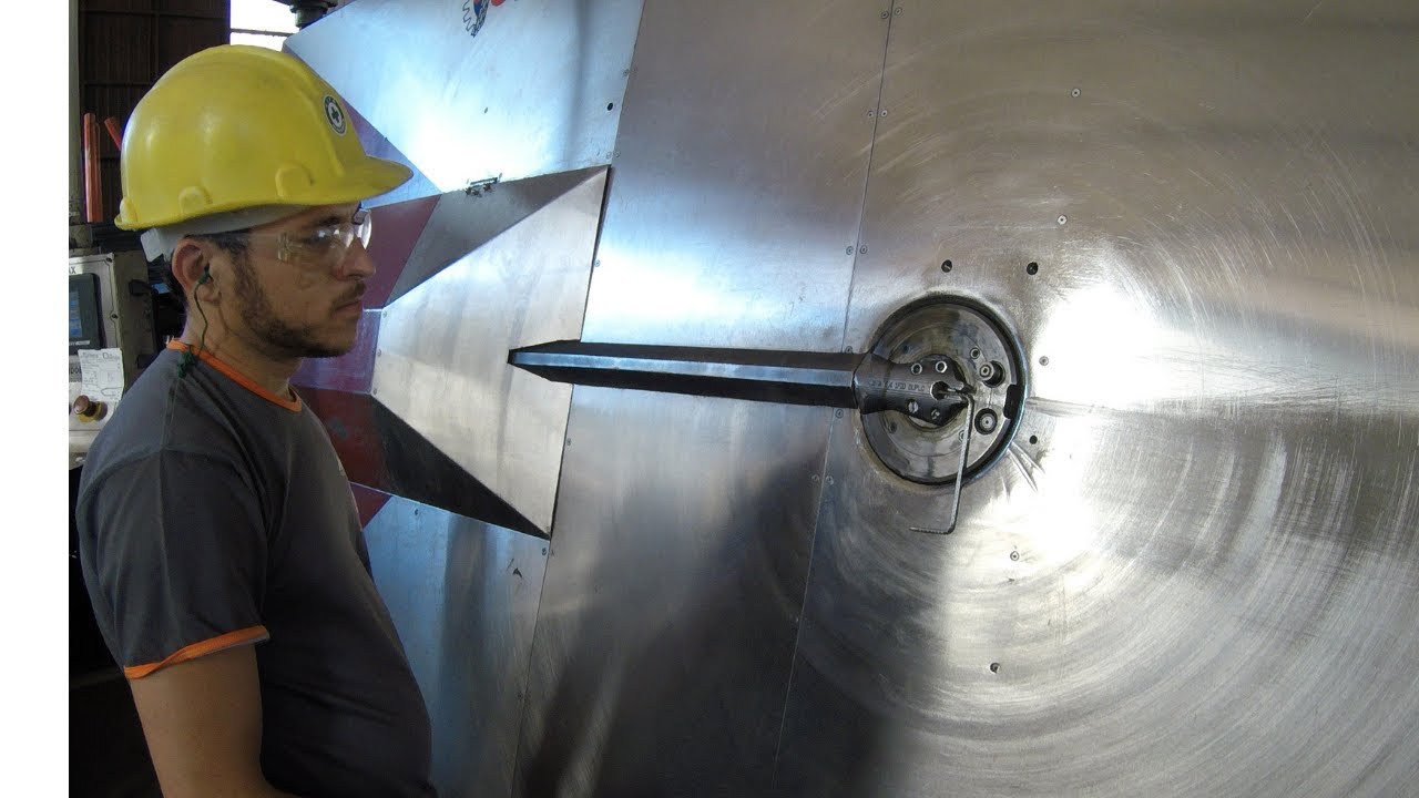 Corte e Dobra De Aço Industrializado Máquinas Incríveis