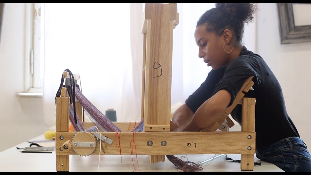 THE WORLD OF FABRIC | MANUAL LOOM LABORATORY | The experience
