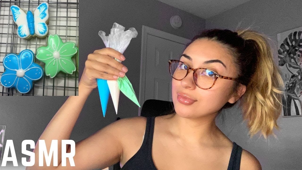 ASMR Español | DECORANDO GALLETAS 😍 (con chicle)