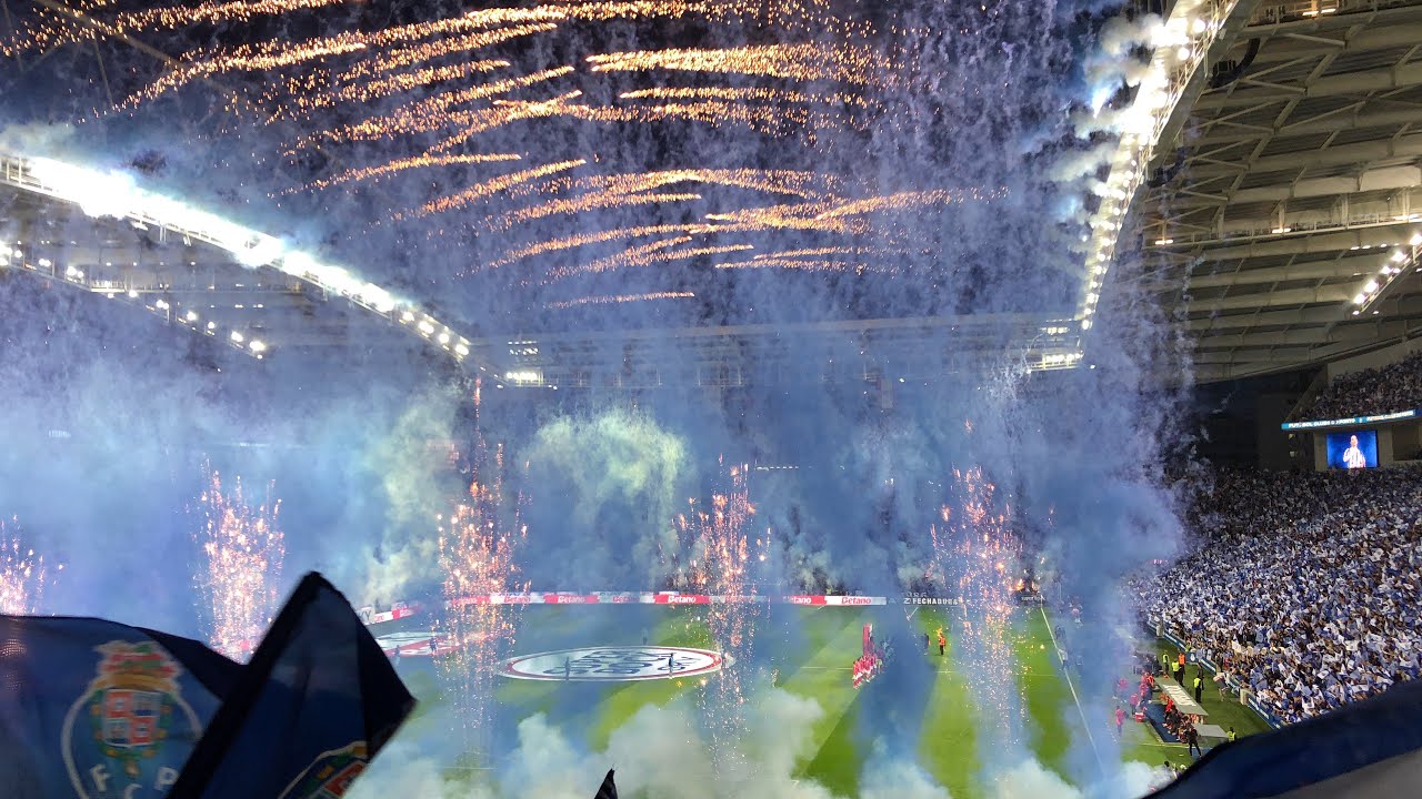 FC Porto 1 - 4 Benfica | Que ambiente! Hino e entrada das equipas