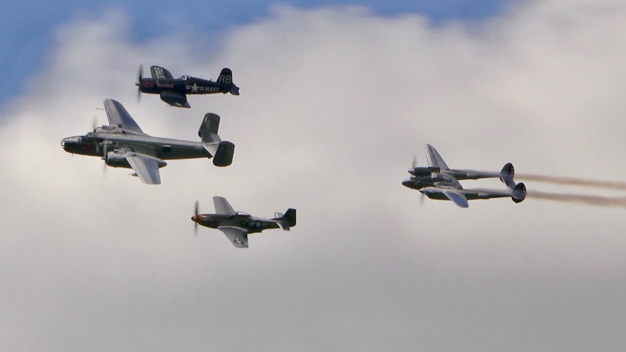 B-25 Mitchell, F4U-4 Corsair, P-38 Lightning и P-51 Mustang — «Летающие быки»