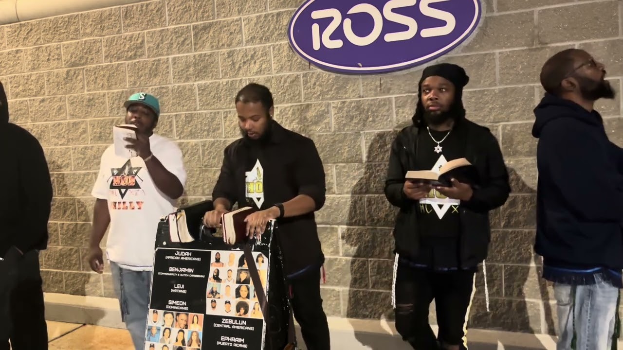 Hebrew Israelites shut down Christmas 